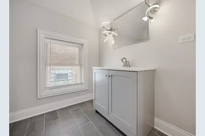 9220 S Dauphin Avenue, Chicago, IL 60619 - Photo 15
