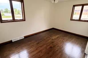 10809 Austin Ave, Chicago Ridge, IL 60415 - Photo 13