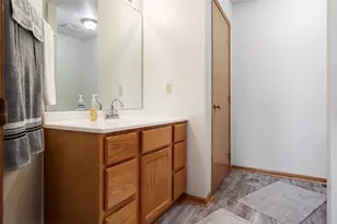 1900 Wycliffe St, Belvidere, IL 61008 - Photo 25