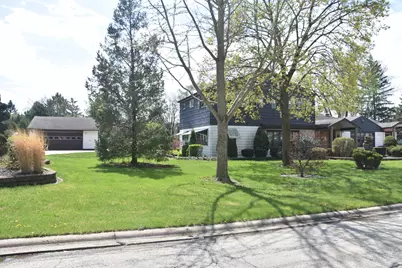 380 Forest Preserve Drive, Wood Dale, IL 60191 - Photo 3