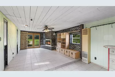 380 Forest Preserve Drive, Wood Dale, IL 60191 - Photo 23