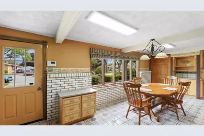 380 Forest Preserve Drive, Wood Dale, IL 60191 - Photo 17