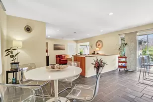 180 Crescent Knoll Dr, Green Oaks, IL 60048 - Photo 23
