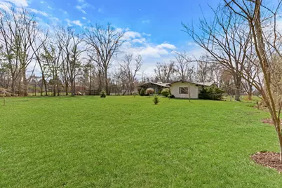 180 Crescent Knoll Drive, Green Oaks, IL 60048 - Photo 49