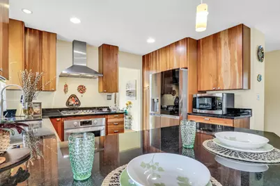 180 Crescent Knoll Drive, Green Oaks, IL 60048 - Photo 19