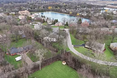 180 Crescent Knoll Drive, Green Oaks, IL 60048 - Photo 7