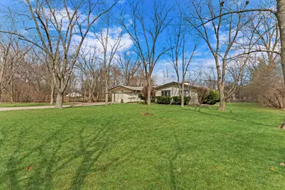 180 Crescent Knoll Drive, Green Oaks, IL 60048 - Photo 43