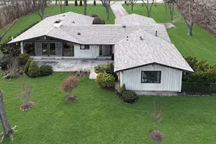 180 Crescent Knoll Dr, Green Oaks, IL 60048 - Photo 55
