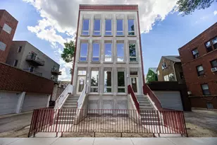 2812 N Mildred Ave, Chicago, IL 60657 - Photo 1
