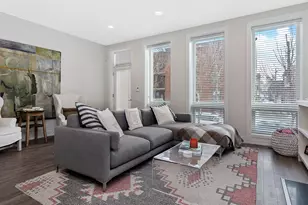 2812 N Mildred Ave, Chicago, IL 60657 - Photo 3