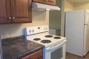 402 W Washington St, Yorkville, IL 60560 - Photo 9
