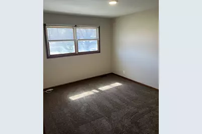 402 W Washington Street, Yorkville, IL 60560 - Photo 29