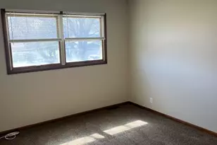 402 W Washington St, Yorkville, IL 60560 - Photo 29