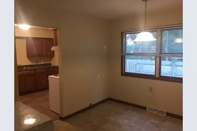 402 W Washington Street, Yorkville, IL 60560 - Photo 17