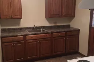 402 W Washington St, Yorkville, IL 60560 - Photo 5