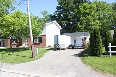 402 W Washington Street, Yorkville, IL 60560 - Photo 3