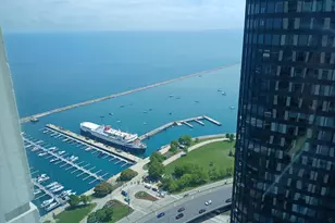 195 N Harbor Dr, Chicago, IL 60601 - Photo 19