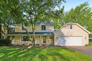 733 Buttonwood Circle SE, Naperville, IL 60540 - Photo 1