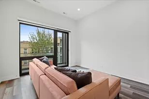 2317 N Clark St, Chicago, IL 60614 - Photo 3