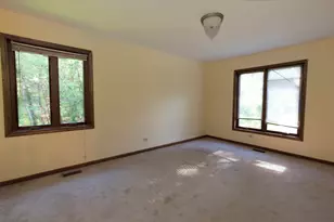 23547 N Raleigh Dr, Prairie View, IL 60069 - Photo 9