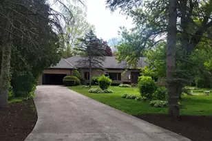 23547 N Raleigh Dr, Prairie View, IL 60069 - Photo 3