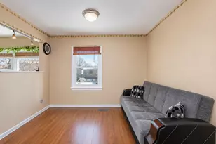 8079 Catawba Ln, Hanover Park, IL 60133 - Photo 3
