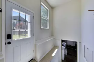420 Lily Ln, Lakemoor, IL 60051 - Photo 17