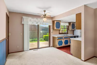 33 Somerset Road, Montgomery, IL 60538 - Photo 5