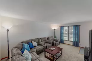 2017 Sanford Ave, New Lenox, IL 60451 - Photo 7