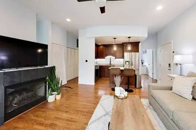 2300 W Bloomingdale Avenue #B, Chicago, IL 60647 - Photo 9