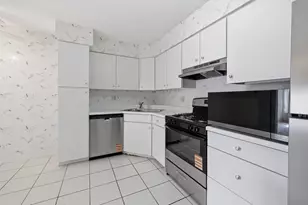 175 Lake Blvd, Buffalo Grove, IL 60089 - Photo 5