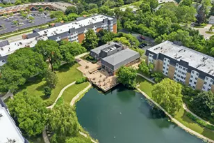 175 Lake Blvd, Buffalo Grove, IL 60089 - Photo 25