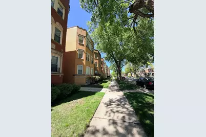 8534 S Bennett Avenue, Chicago, IL 60617 - Photo 13