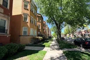 8534 S Bennett Ave, Chicago, IL 60617 - Photo 13