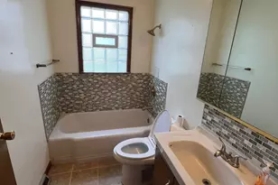 20185 Torrence Ave, Lynwood, IL 60411 - Photo 17