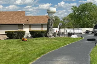 20185 Torrence Ave, Lynwood, IL 60411 - Photo 3