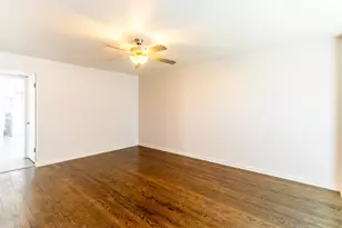 10519 S Avers Ave, Chicago, IL 60655 - Photo 9
