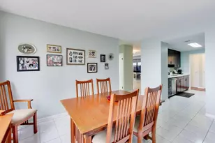 5050 S East End Ave, Chicago, IL 60615 - Photo 13