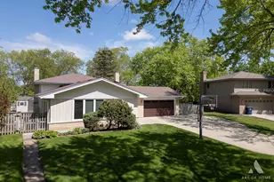 603 John Ct, Schaumburg, IL 60193 - Photo 1