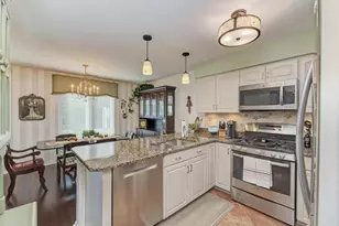 312 Cromwell Ct, Westmont, IL 60559 - Photo 13