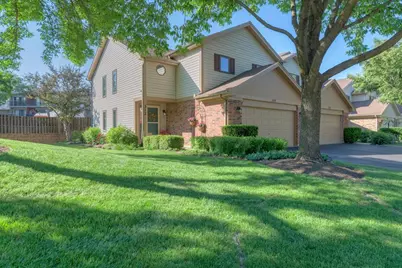 312 Cromwell Court, Westmont, IL 60559 - Photo 1