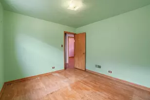 6354 S Austin Ave, Chicago, IL 60638 - Photo 9