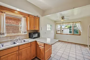 6354 S Austin Ave, Chicago, IL 60638 - Photo 15