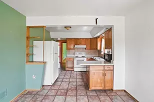 6354 S Austin Ave, Chicago, IL 60638 - Photo 13