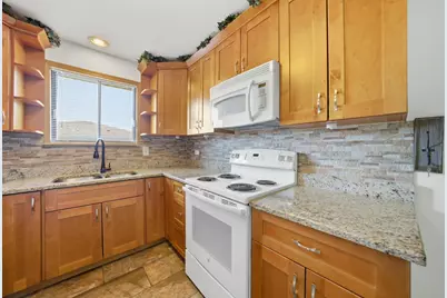 8039 Beloit Avenue #3B, Bridgeview, IL 60455 - Photo 7