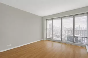 1960 N Lincoln Park W, Chicago, IL 60614 - Photo 5