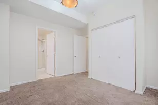7037 S Crandon Ave, Chicago, IL 60649 - Photo 15