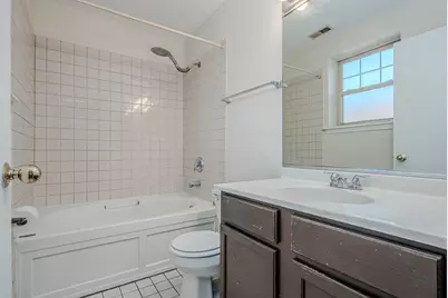 7037 S Crandon Avenue #219, Chicago, IL 60649 - Photo 17