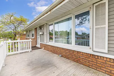 517 N Manchester Drive, Chicago Heights, IL 60411 - Photo 3