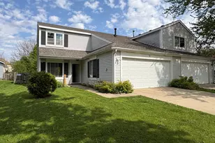 6 Buckingham Ln, Buffalo Grove, IL 60089 - Photo 1